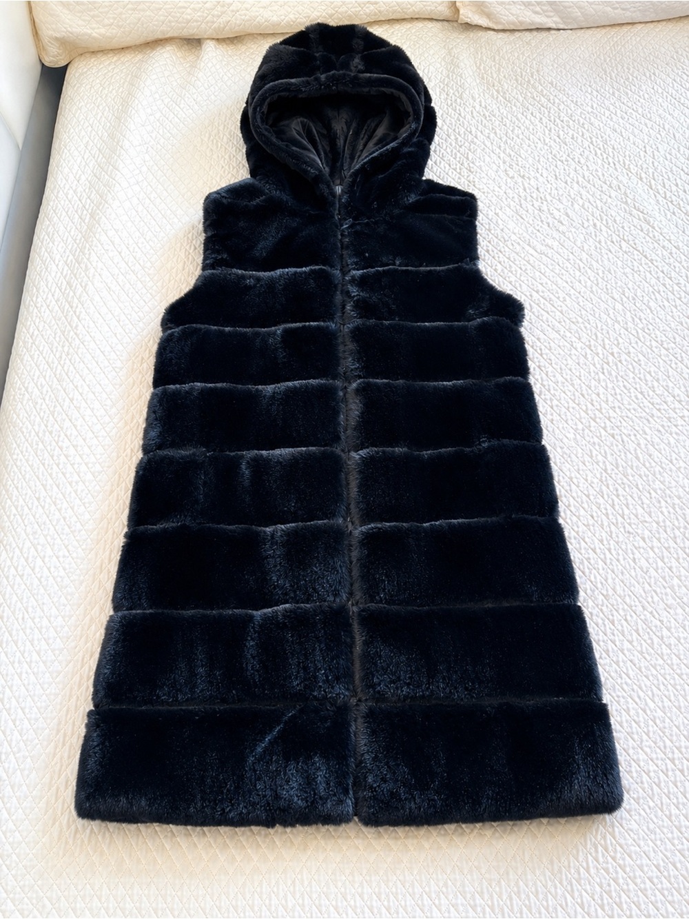 BCBGMAXAZRIA Black Faux Fur Hooded Long Vest Size Small